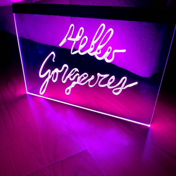 HELLO GORGEOUS LED NEON PINK LIGHT SIGN 8x12 - Picture 2 of 3
